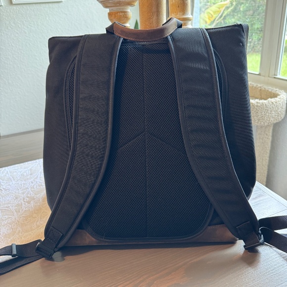 Waterfield Staad Backpack - Picture 2 of 3
